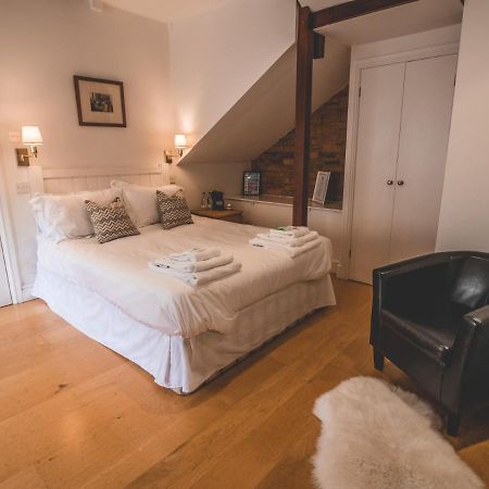 The Bewicke Arms Bed and Breakfast Hallaton Esterno foto