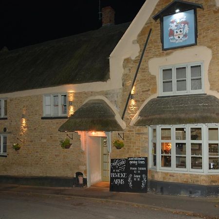 The Bewicke Arms Bed and Breakfast Hallaton Esterno foto