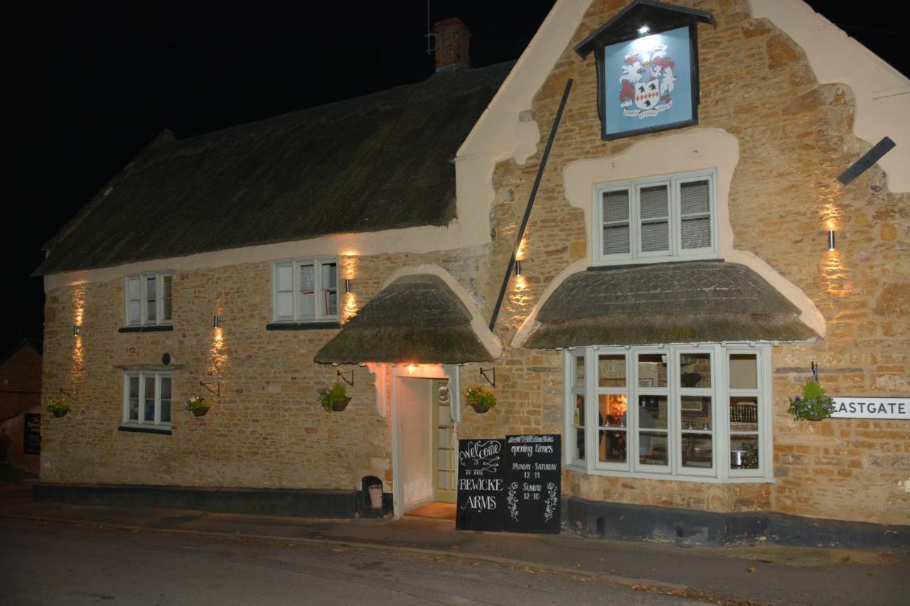 The Bewicke Arms Bed and Breakfast Hallaton Esterno foto